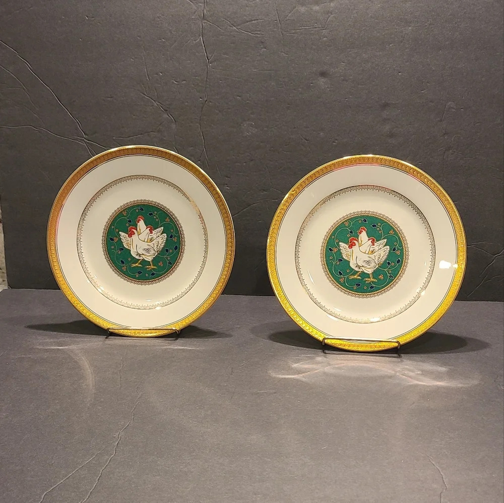 1999 Mikasa "Twelve days of Christmas "gold  Three French Hens sz.9 in.